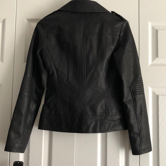 Guess NWT moto jacket🔥🏍😍 - Picture 12 of 15